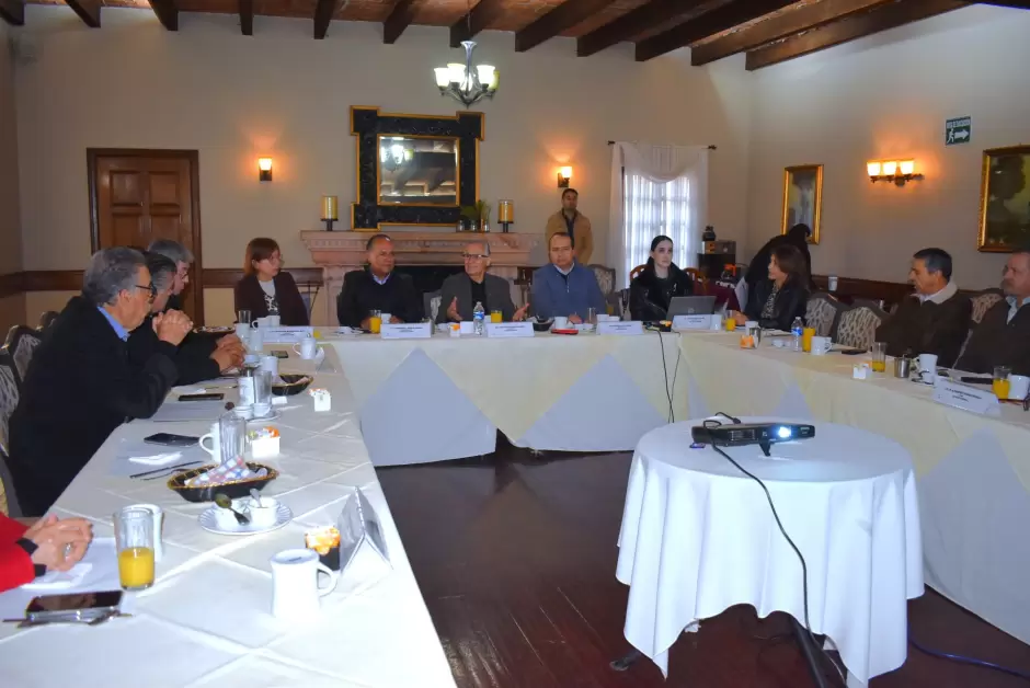 Coparmex Ensenada respalda proyecto de ruta alterna en carretera esc�nica