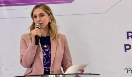 Olga Mac�as asume presidencia de Barra de Mujeres Unidas en Baja California