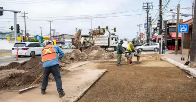 Trabajos en bulevar Benito Ju�rez de Playas de Rosarito