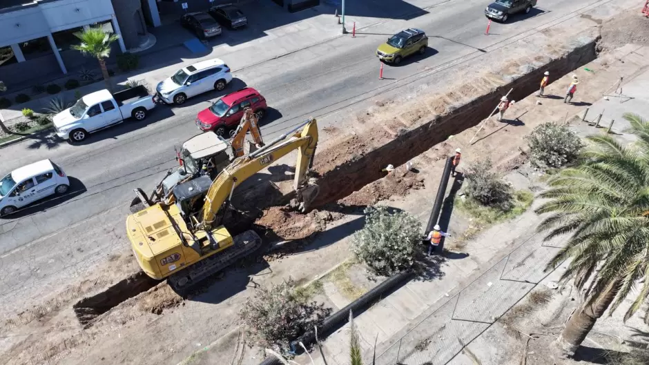 Reposici�n de red de alcantarillado pluvial en la Segunda Secci�n