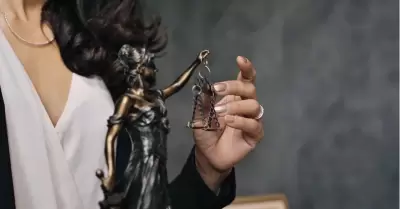 Juez justicia derecho