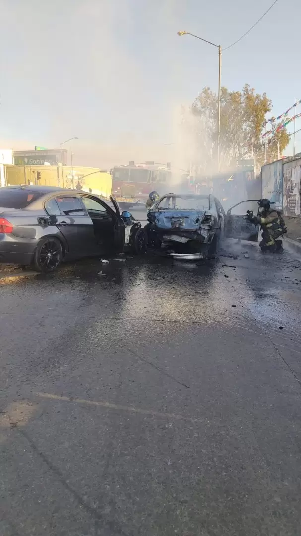 Incendio en puesto de tacos en Plaza R�o