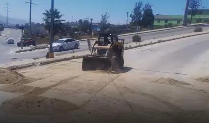 Limpieza en vialidades principales del Sector Norte de la ciudad