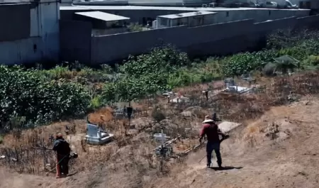 Limpieza de panteones municipales