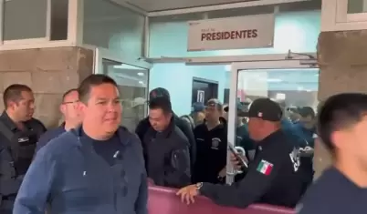 Acuerdan Bomberos y autoridades de Tijuana encuentros semanales para atender dem