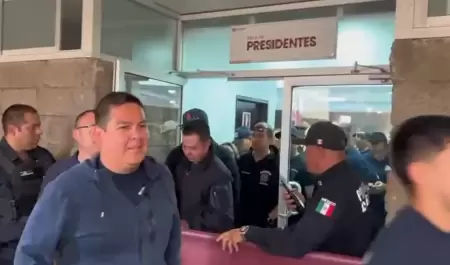 Acuerdan Bomberos y autoridades de Tijuana encuentros semanales para atender dem