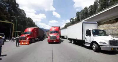 Bloqueo de transportistas y agricultores