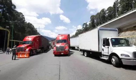 Bloqueo de transportistas y agricultores
