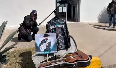 Exigen justicia en caso de cantante asesinado en sal�n de fiestas de Tijuana