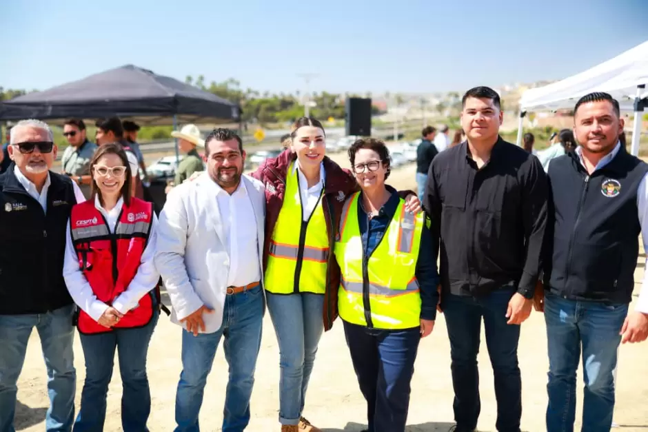 Obras de acceso al agua con introducción de drenaje en Primo Tapia