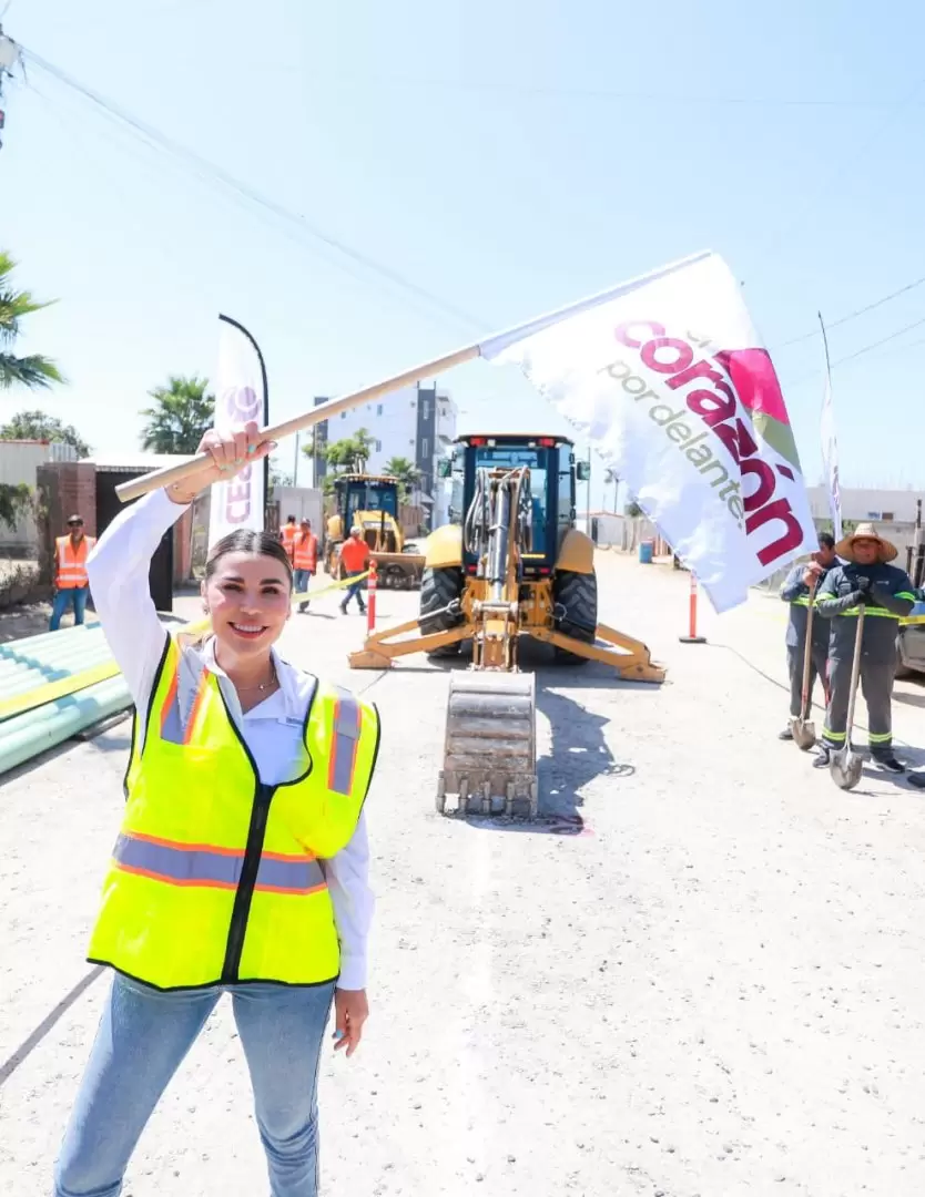 Obras de acceso al agua con introducción de drenaje en Primo Tapia