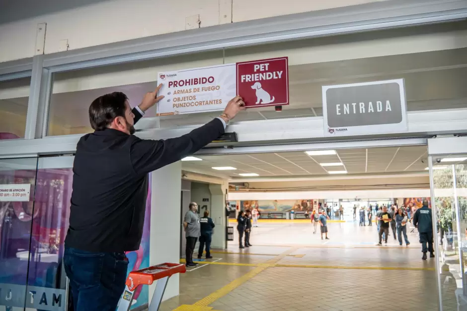 Declara Ismael Burgue�o a Palacio Municipal como espacio pet friendly