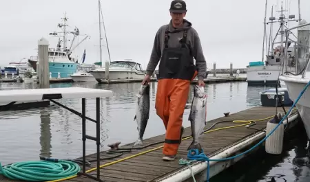 Reabren pesca de salm�n en California tras tres a�os de cierre