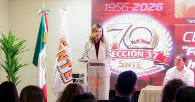 Destaca Marina del Pilar unidad con docentes en aniversario de la Secci�n 37 del