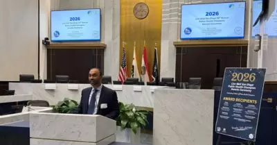 Reconocen a l�deres comunitarios en 25 aniversario de premios de salud p�blica