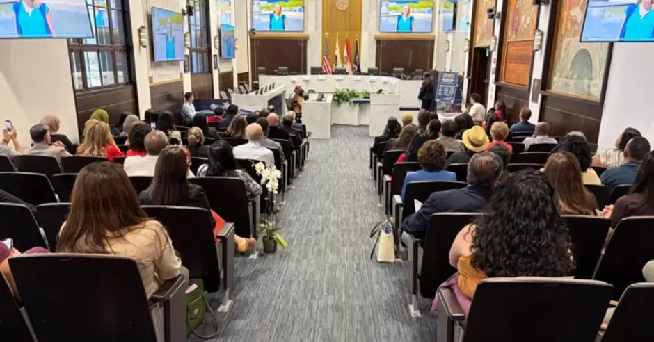 Reconocen a líderes comunitarios en 25 aniversario de premios de salud pública