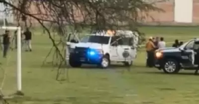 Muere ni�o tras caer porter�a.