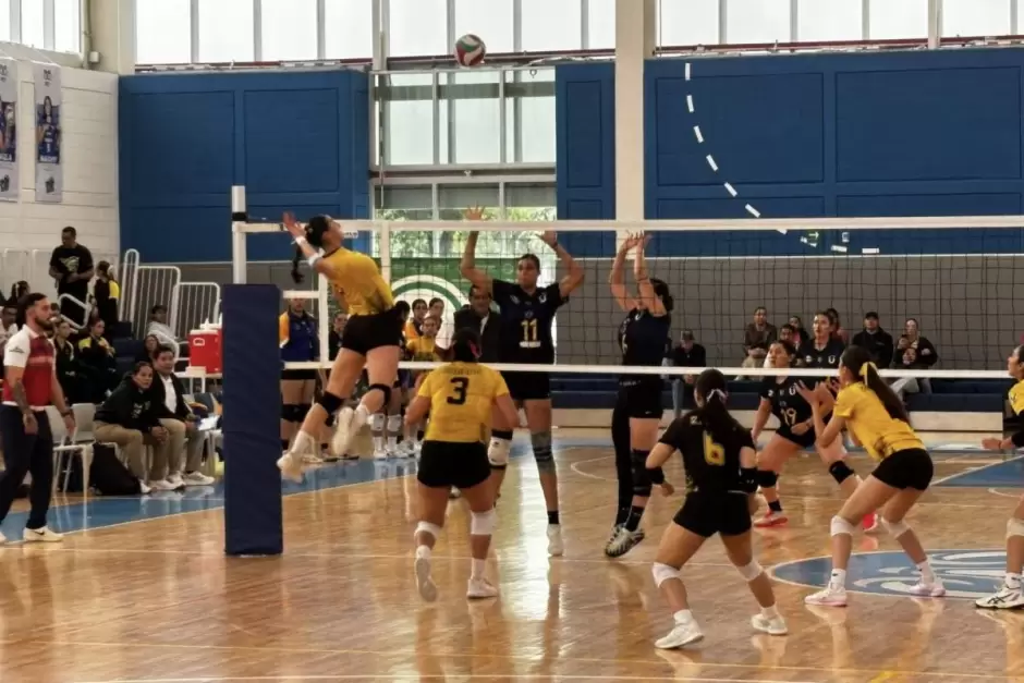 CETYS visita la UTEP para competir en un torneo de voleibol femenil