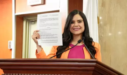 Diputada Dayl�n Garc�a Ruvalcaba