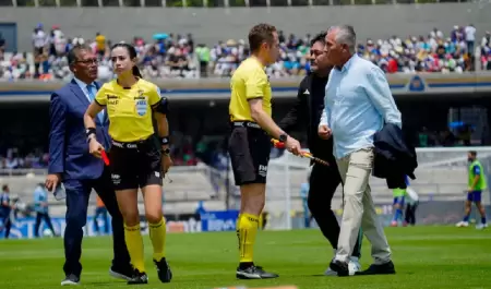 FMF sanciona a Sergio Bueno por insultos a �rbitra Katia Itzel Garc�a