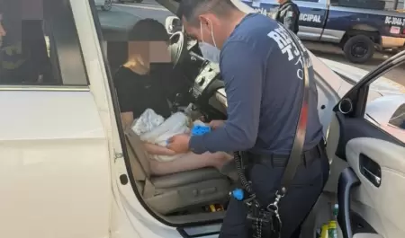 Elementos municipales ayudan a mujer durante labor de parto