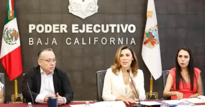 Di�logo directo con colectivos de b�squeda de Baja California