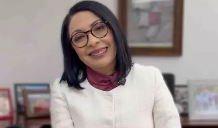 Esthela Dami�n Peralta