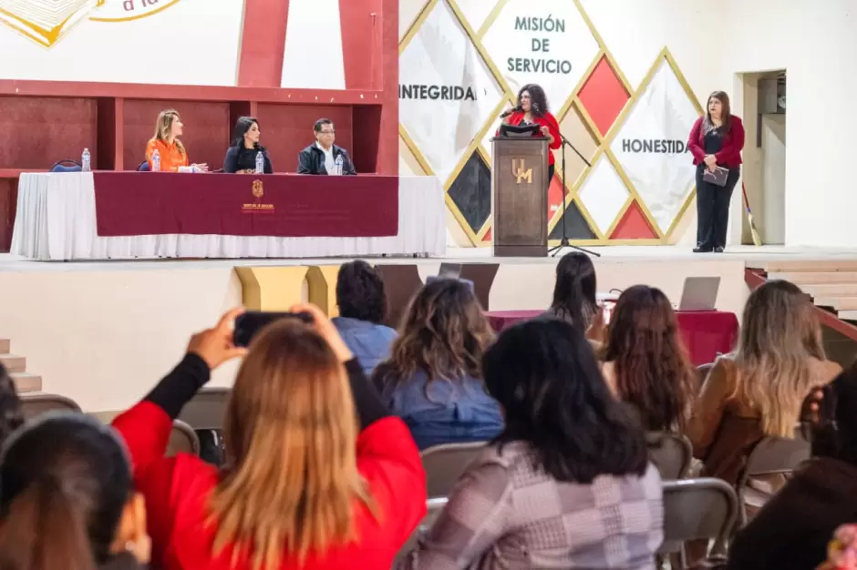CEJUM capacita a docentes para prevenir la violencia