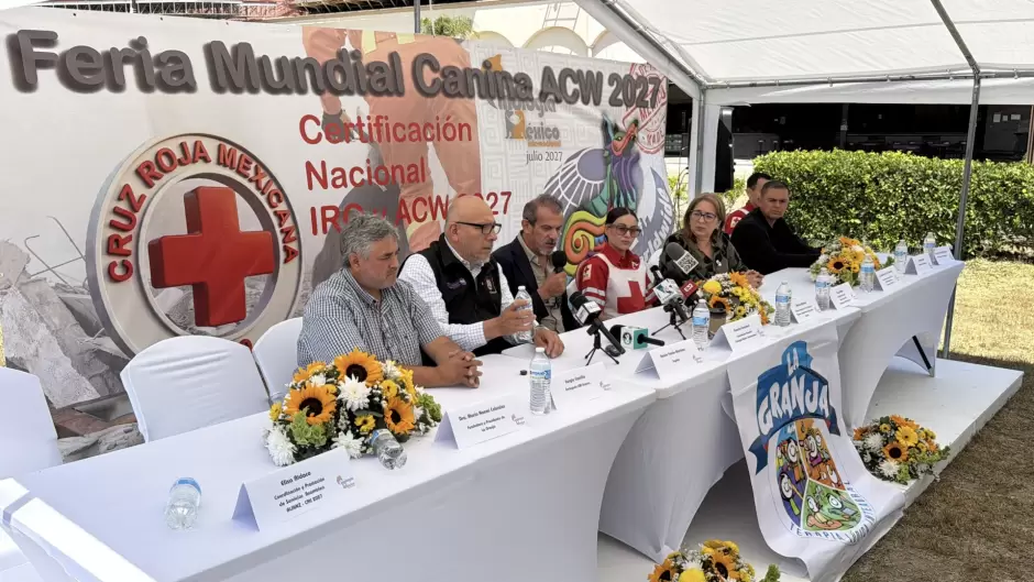 Realizan certificaci�n masiva de perros de rescate en Tijuana