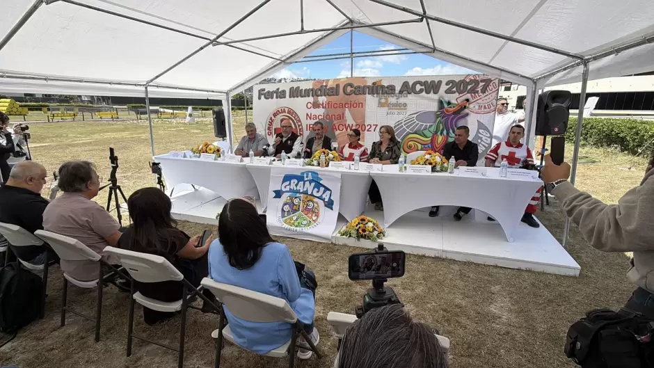 Realizan certificaci�n masiva de perros de rescate en Tijuana