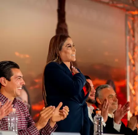 Alcaldesa de Ensenada reafirma compromiso con un gobierno cercano