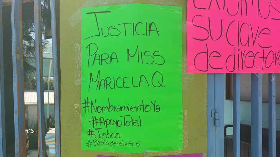 Padres de familia exigen nombramiento para directora con 17 a�os de servicio