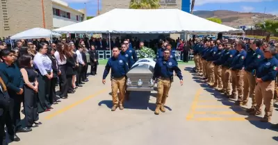 Honras f�nebres a agente del Ministerio P�blico, coordinador de Homicidios en En