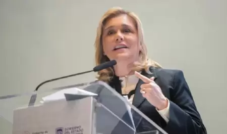 Citan a gobernadora de Chihuahua por caso de agentes de la CIA