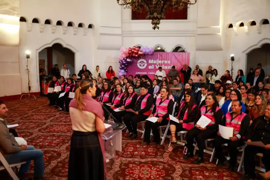 Programa Mujeres al Volante en Ensenada