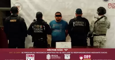 Aseguran a conductor armado tras manejo temerario en Tijuana