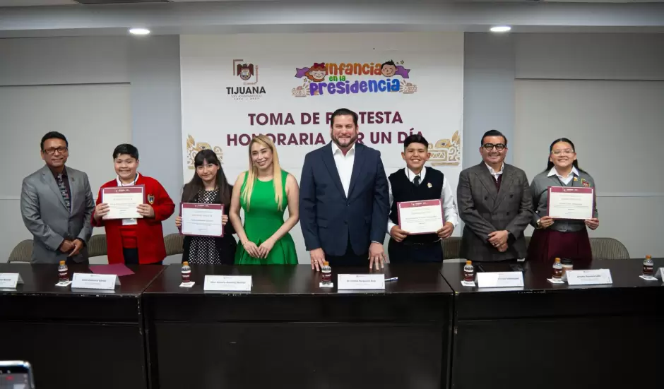 Encabeza Ismael Burgue�o 'Infancia en la Presidencia'