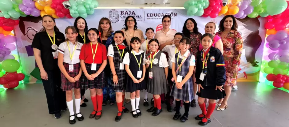 Participa presidenta del Congreso en evento de la Ni�a y Ni�o Funcionaria y Funcionario 2026