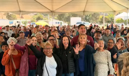 Beneficia Gobierno de Claudia Agat�n a m�s de 200 familias con apoyos de mejoram