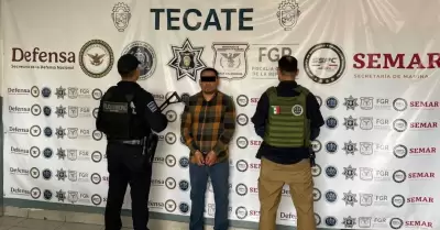 Recuperan auto con reporte de robo en Tecate durante operativos