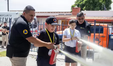 Ni�o coordina Protecci�n Civil BC por un d�a