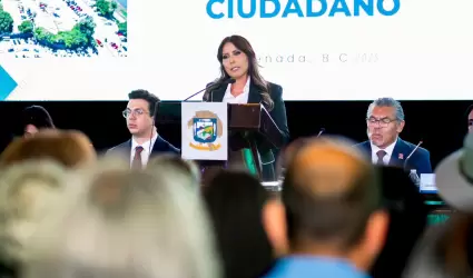 Claudia Agat�n Mu�iz