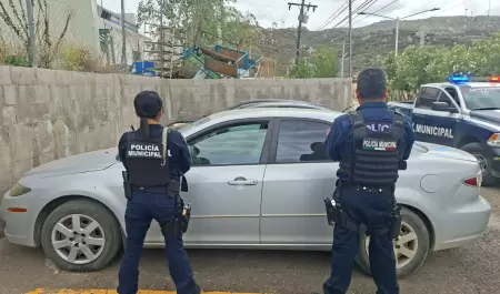 Localizan auto con reporte de robo en �rea rural de Tecate
