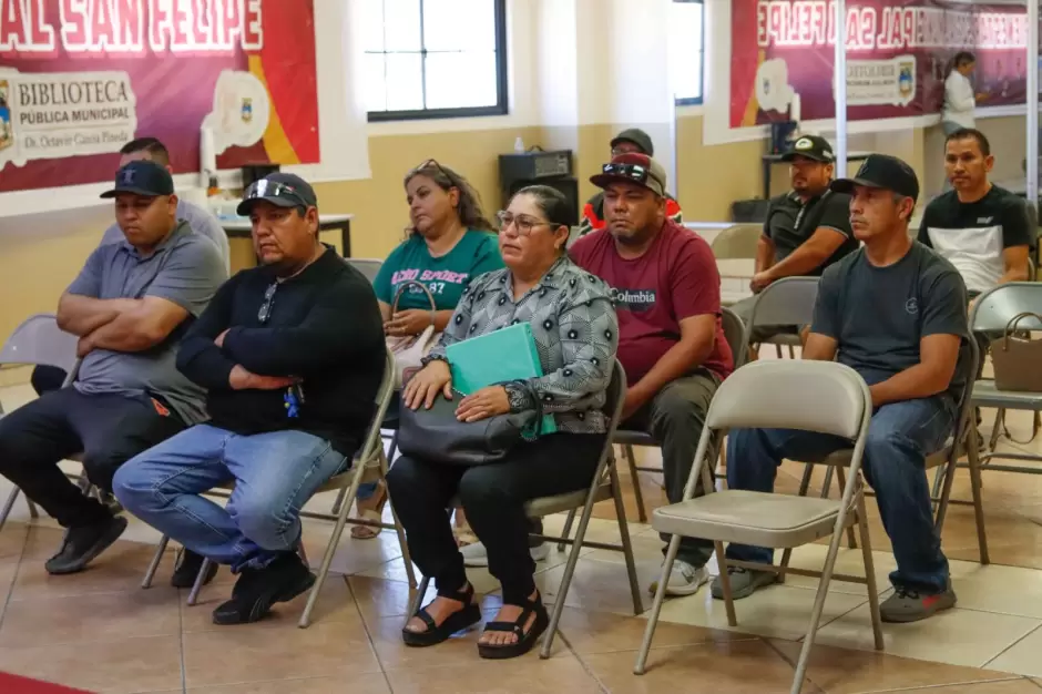 Autoridades y pescadores acuerdan acciones para atender necesidades del sector en San Felipe