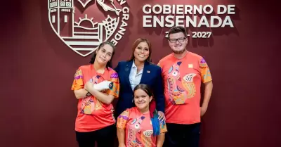 Claudia Agat�n refrenda su apoyo a las y los atletas ensenadenses