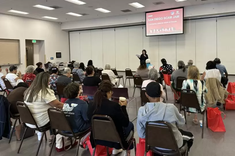 Alertan por fraudes contra adultos mayores en San Diego; p�rdidas superan los 140 millones de d�lares