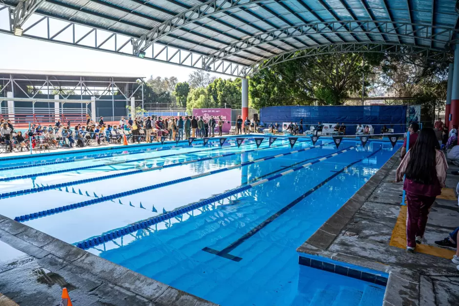 Entrega Ismael Burgue�o alberca remodelada de la Unidad Deportiva Tijuana