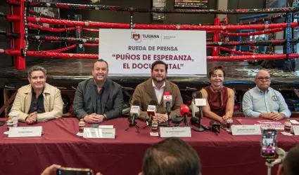 Documental 'Pu�os de Esperanza' sobre la historia de Jackie Nava