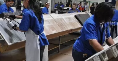 Otorga industria de Tijuana cada vez m�s apoyo a madres trabajadoras: Arhitac