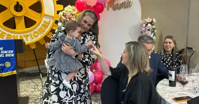 Brindan Rotarios apoyo integral a madres trabajadoras